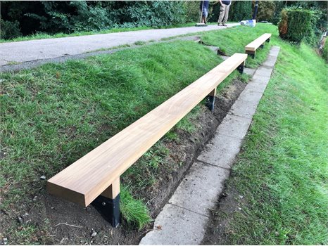 Millwall Benches - Sandwich