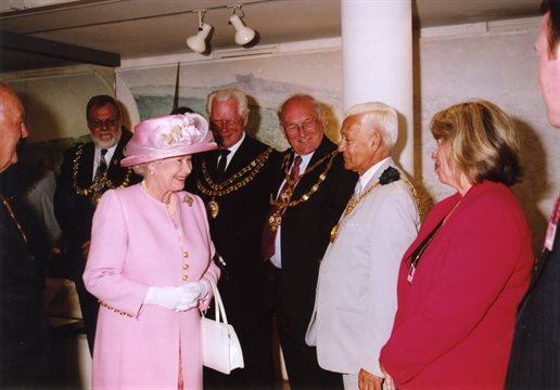 Photo - HM The Queen at Dover Museum
