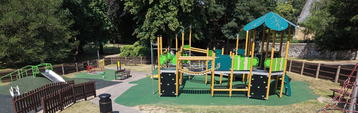 play-areas-kearsney-abbey